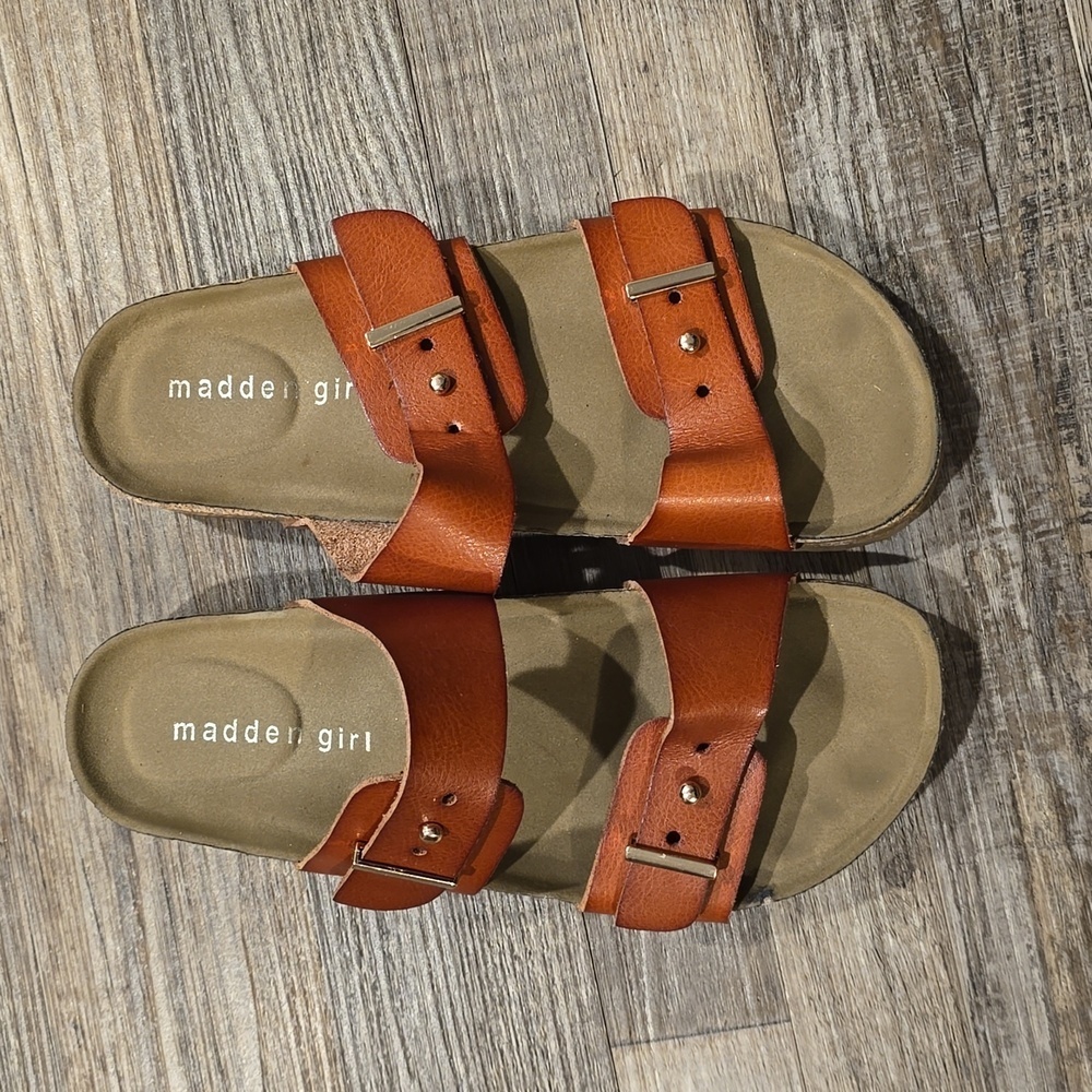 Madden Girl Women's Brown Slides‎ Sandals Size 6.5​ - Picture 2 of 9